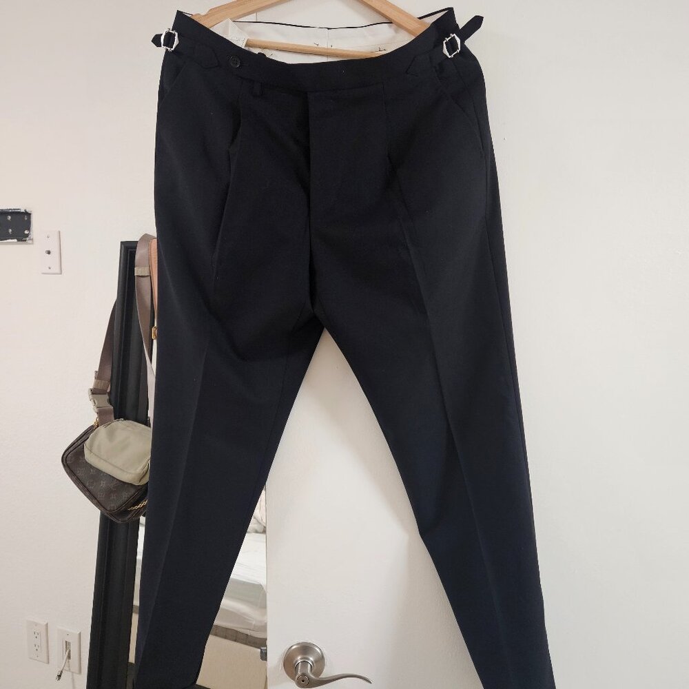 Size 34 NAVY SuitSupply Vigo